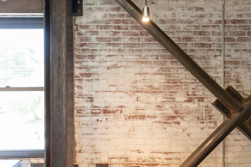 More Photos Of 1100 R St, Sacramento Loft Creative Space For Sale