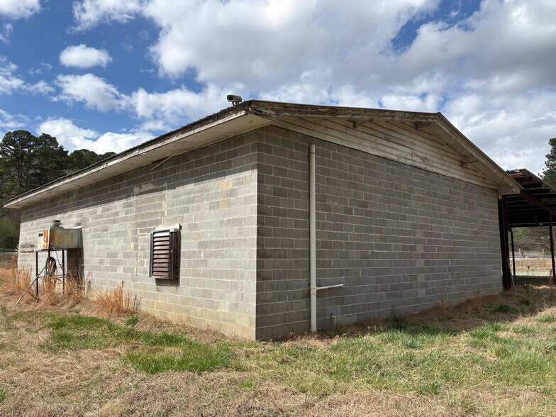 More Photos Of 10 Doyle Rd SE, Lindale Flex For Sale