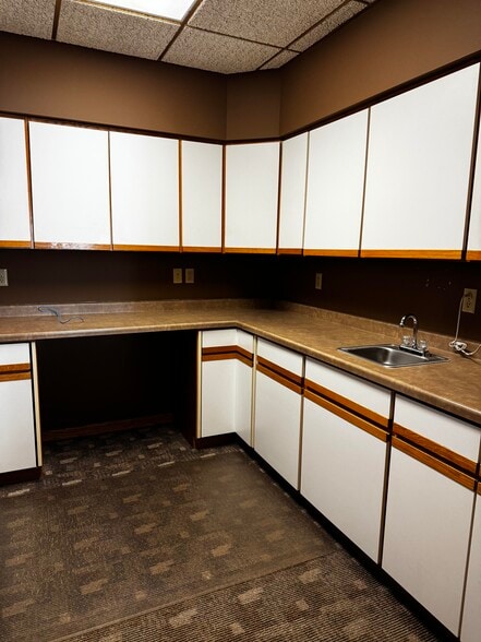 More Photos Of 205 W Bridge St, Wausau Office For Lease