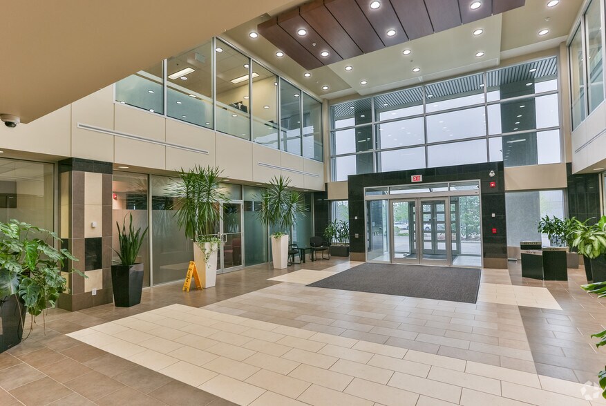 More Photos Of 2618 Hopewell Pl NE, Calgary Office For Lease