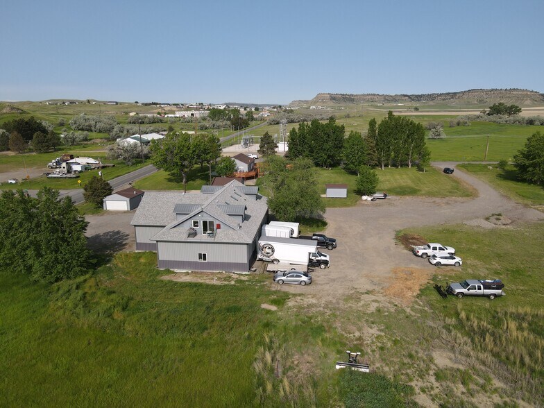 More Photos Of 6891 Grand Ave, Billings Service For Lease