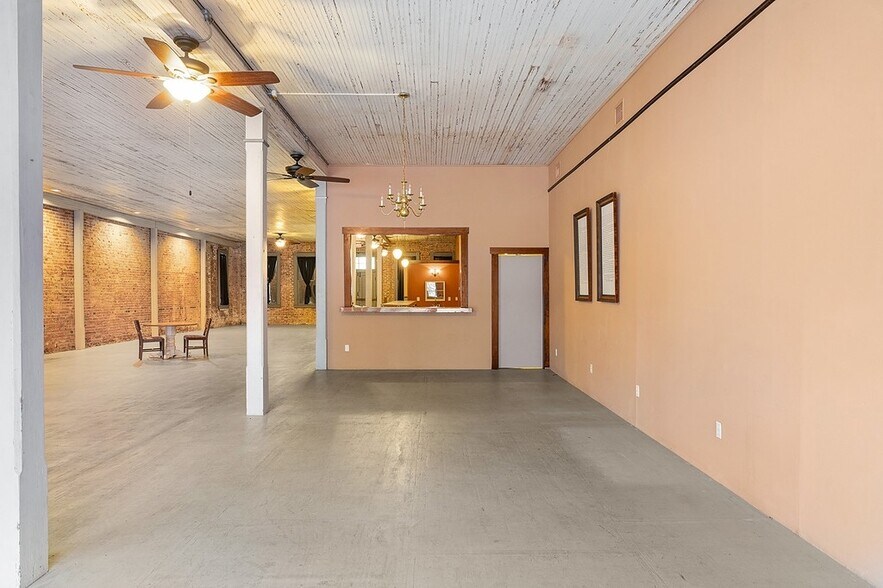 More Photos Of 107 E Main St, Eagle Lake Specialty For Sale