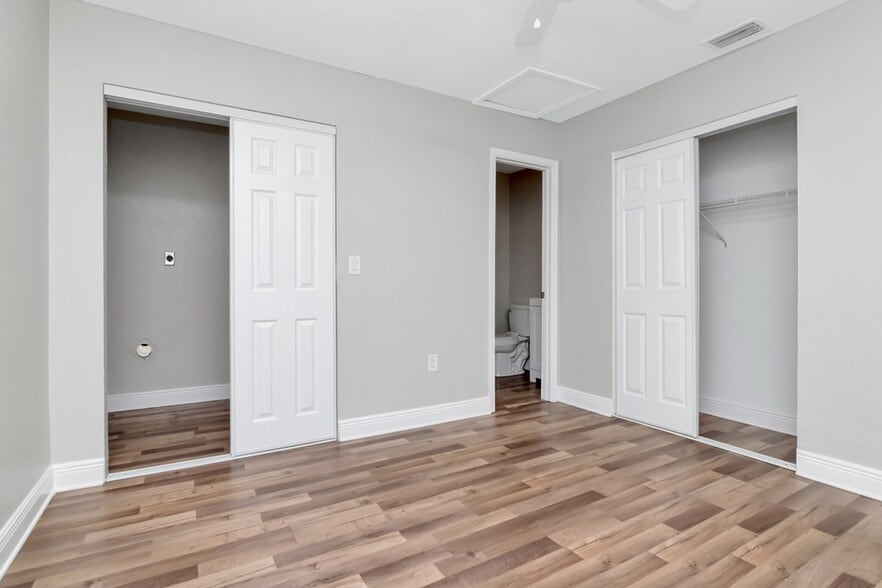 More Photos Of , Bradenton Multifamily For Sale