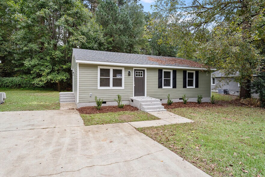 More Photos Of 1213 Freeman Dr, Sanford Apartments For Sale