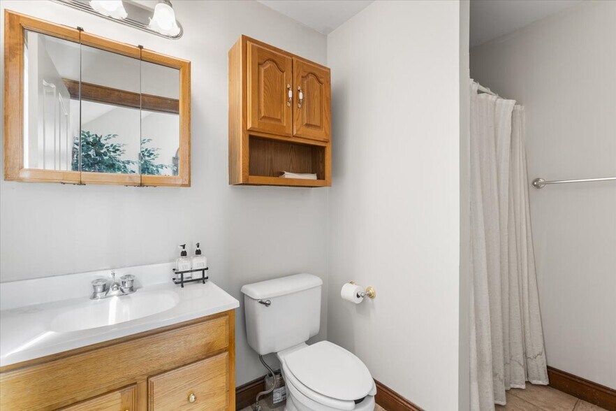 More Photos Of 27 Main St, Sparta Office For Sale