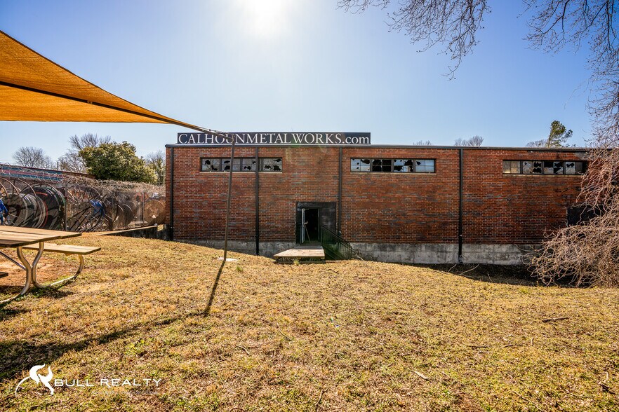More Photos Of 979 Donnelly Ave SW, Atlanta Warehouse For Sale