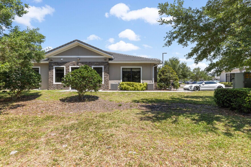 More Photos Of 960 International Pky, Lake Mary Medical For Lease