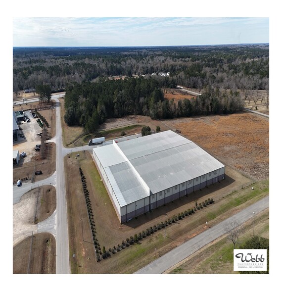 More Photos Of 500 Business Park Dr, Leesburg Distribution For Lease