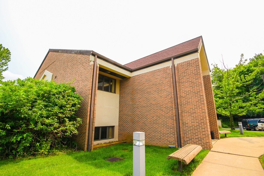 More Photos Of 600 Science Park Rd, State College Office For Sale