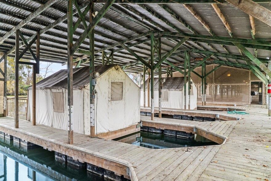 More Photos Of 500 Brannan Island Rd, Isleton Marina For Sale