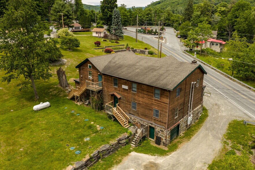 More Photos Of 696 PA-590, Lackawaxen Multifamily For Sale