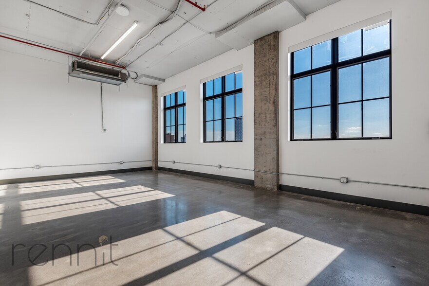 More Photos Of 640 Parkside Ave, Brooklyn Warehouse For Lease