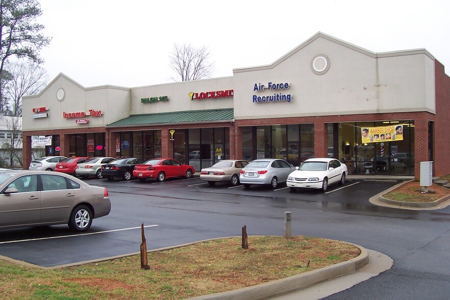 More Photos Of 141-167 Jonesboro Rd, McDonough Unknown For Lease