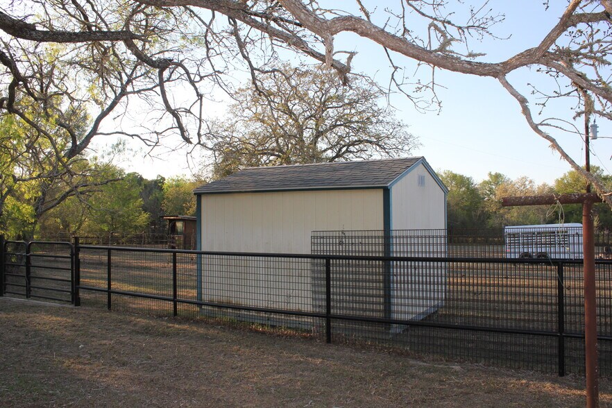 More Photos Of 986 Shiloh Rd, Bastrop Land For Sale