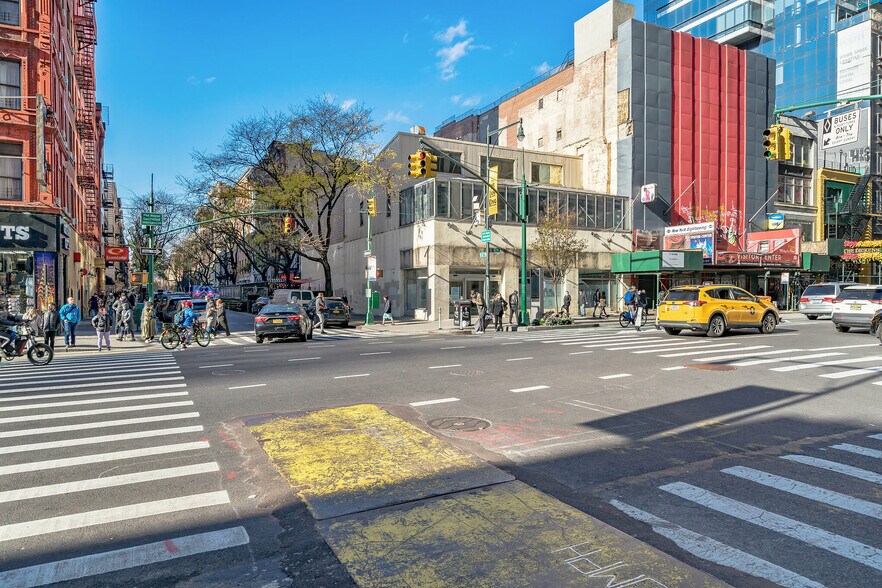 More Photos Of 771 Eighth Ave, New York Storefront For Lease