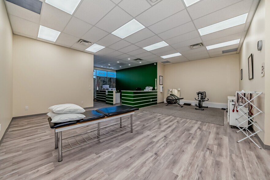 More Photos Of 2255 32 St NE, Calgary Storefront Retail Office For Sale