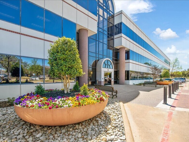 More Photos Of 600 E John Carpenter Fwy, Irving Office For Lease