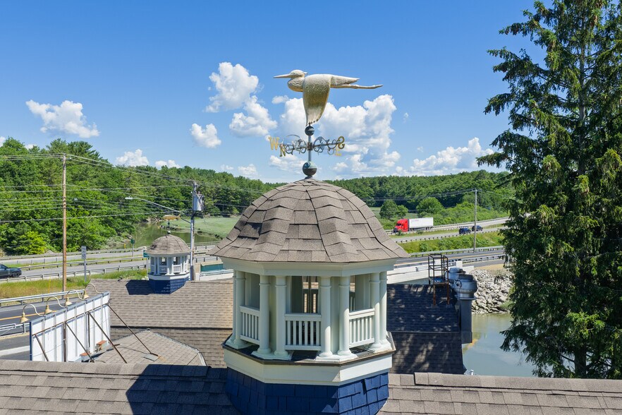 More Photos Of 1335 US ROUTE 1, Yarmouth Restaurant For Sale