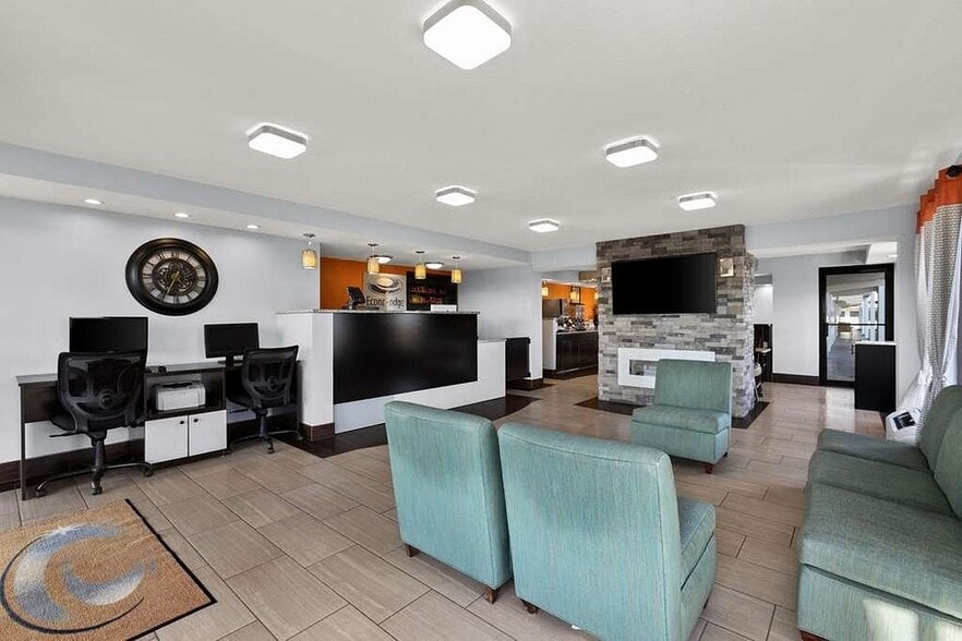 More Photos Of 3670 Roy Messer Hwy, White Pine Hotel For Sale