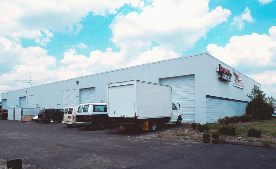 More Photos Of 7240 N Haggerty Rd, Canton Township Flex For Lease