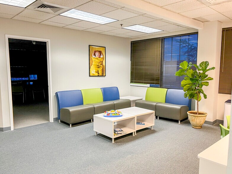 More Photos Of 1150 Summer St, Stamford Office For Sale