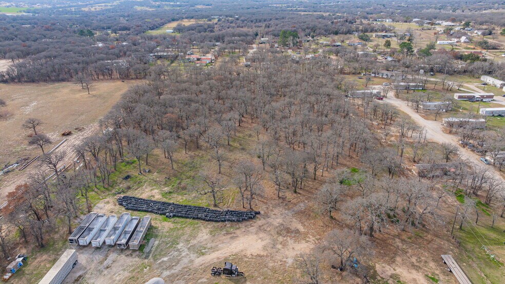 More Photos Of 4610 E Highway 199, Springtown General Retail For Sale