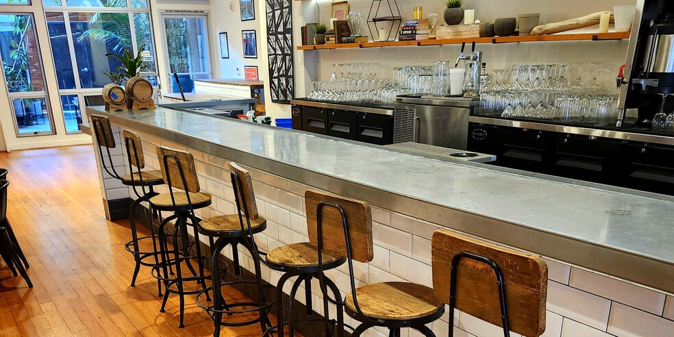 More Photos Of 272-274 14th St, Oakland Storefront Retail Office For Lease