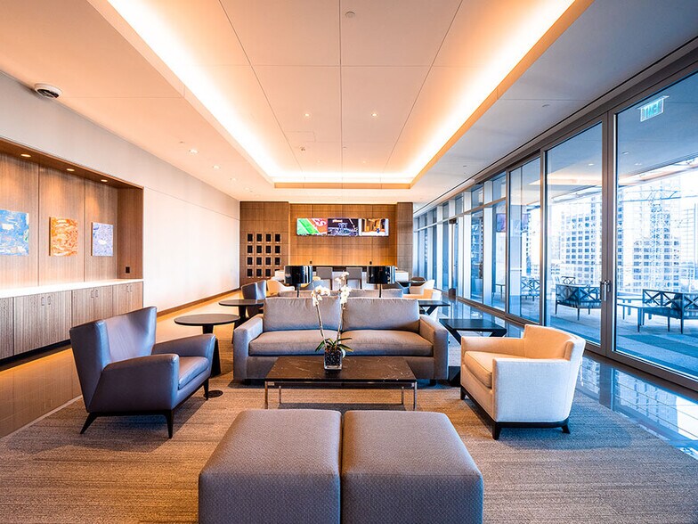 More Photos Of 1900 N Pearl St, Dallas Office For Lease