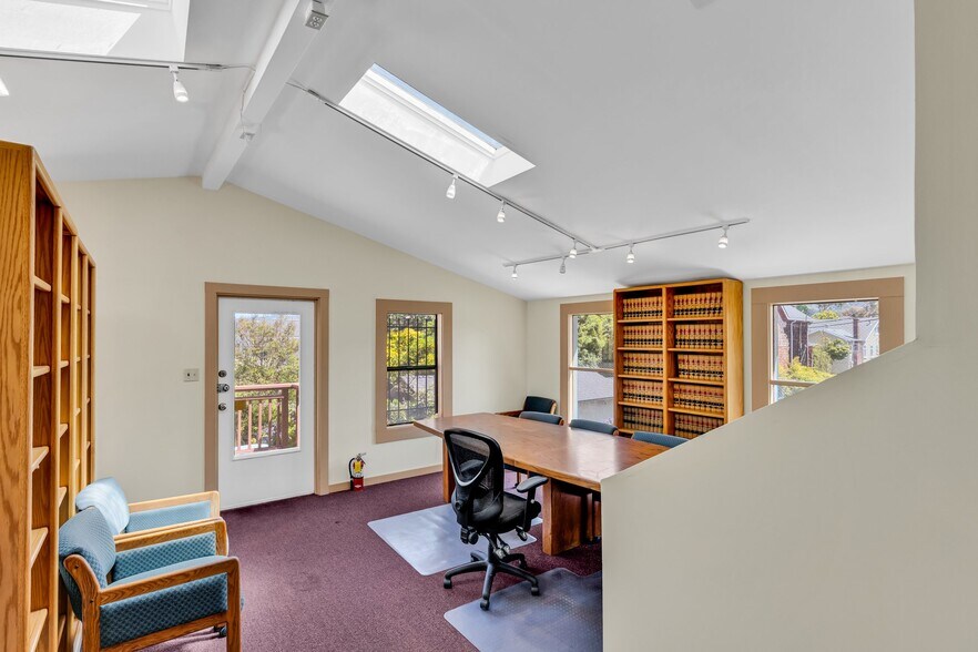 More Photos Of 1633 University Ave, Berkeley Office For Lease