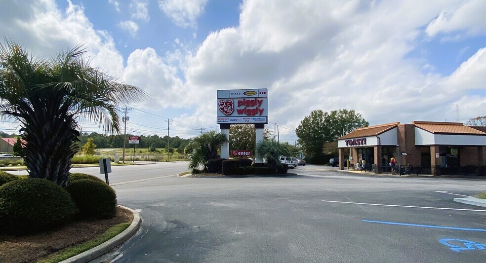 More Photos Of 630 Skylark Dr, Charleston Unknown For Lease