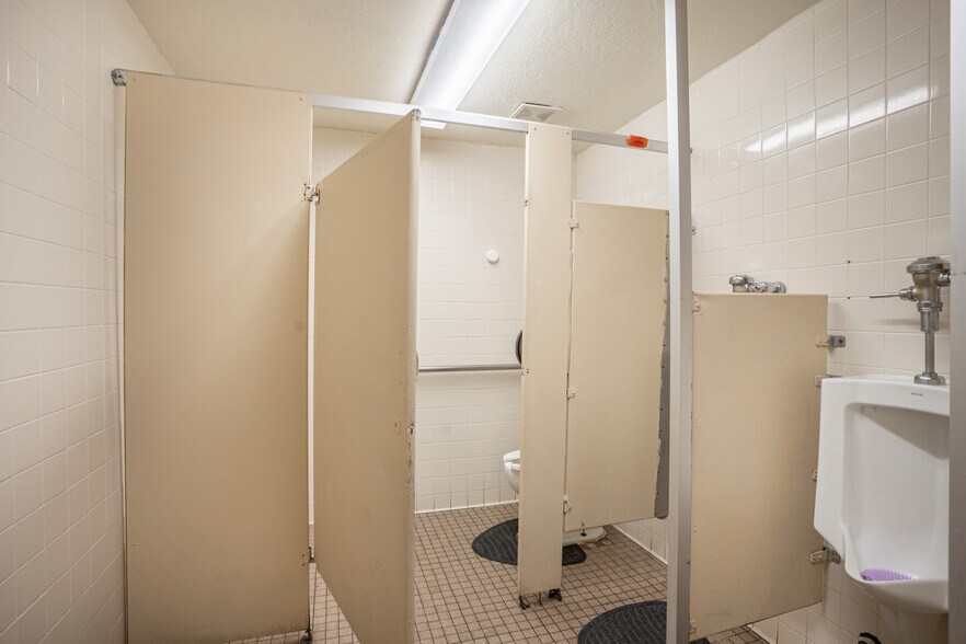 More Photos Of 545 Shoshone St S, Twin Falls Restaurant For Sale