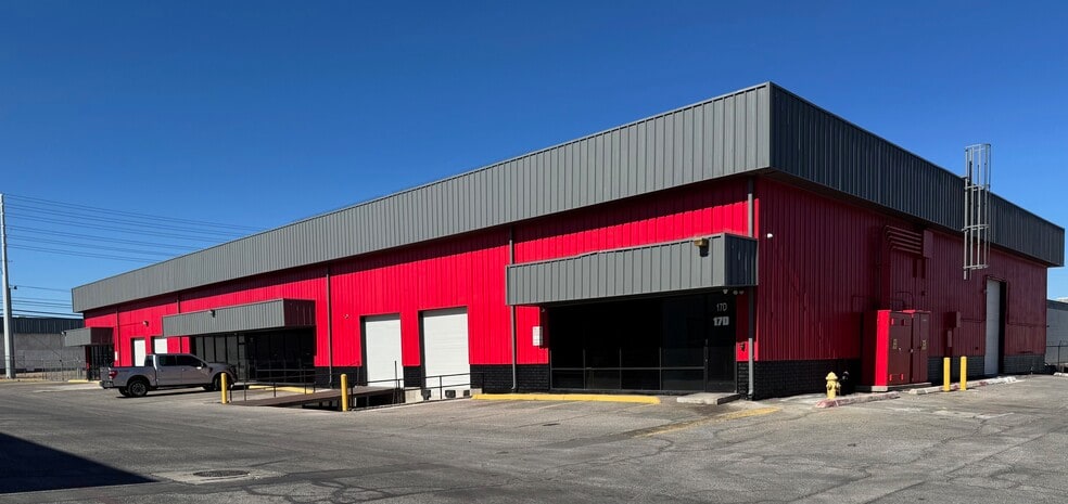 More Photos Of 2900 S Highland Dr, Las Vegas Warehouse For Lease