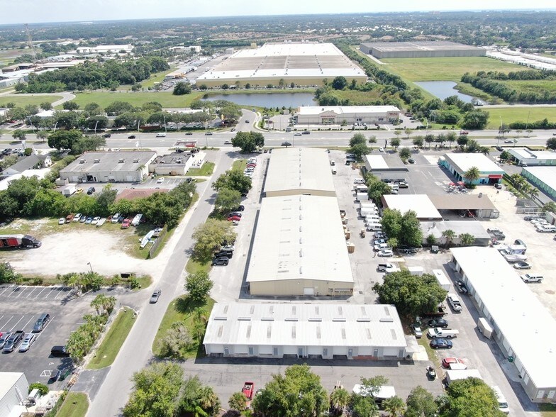 More Photos Of 4251 Derek Way, Sarasota Warehouse For Lease