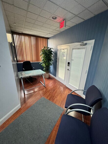 More Photos Of 14100 palmetto frontage Rd, Miami Lakes Office Residential For Sale