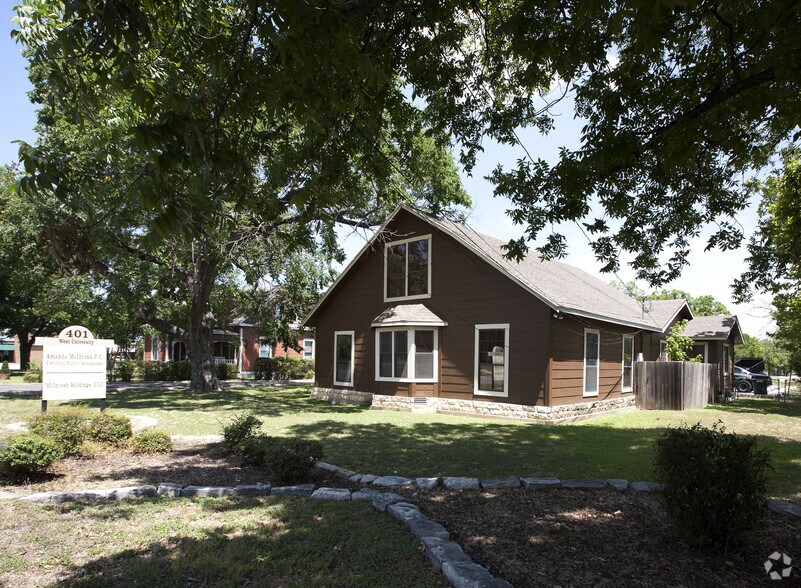 Primary Photo Of 401 W University Ave, Georgetown Freestanding For Lease