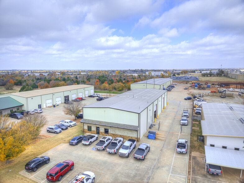 More Photos Of 209 NW 132nd St, Oklahoma City Industrial For Sale