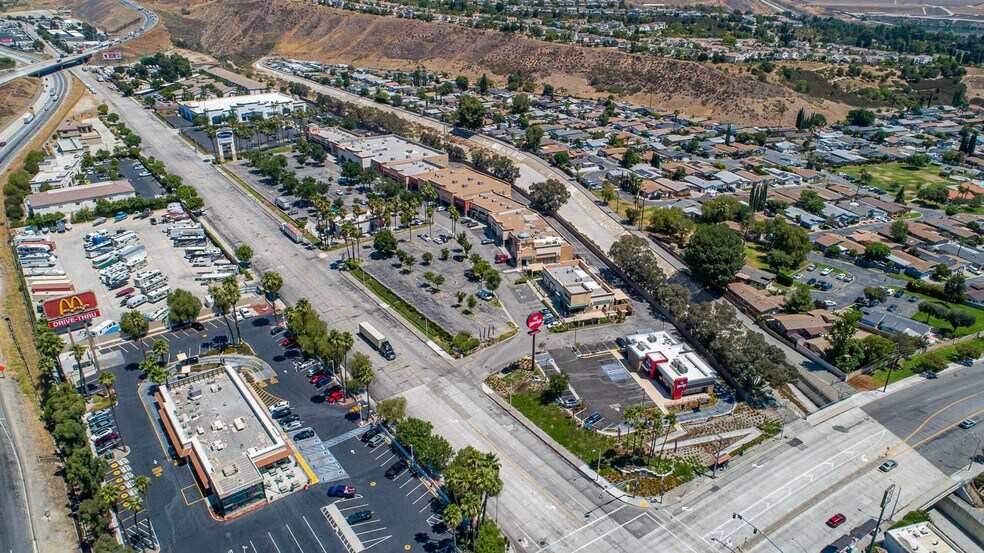 More Photos Of 31970 Castaic Rd, Castaic Freestanding For Sale
