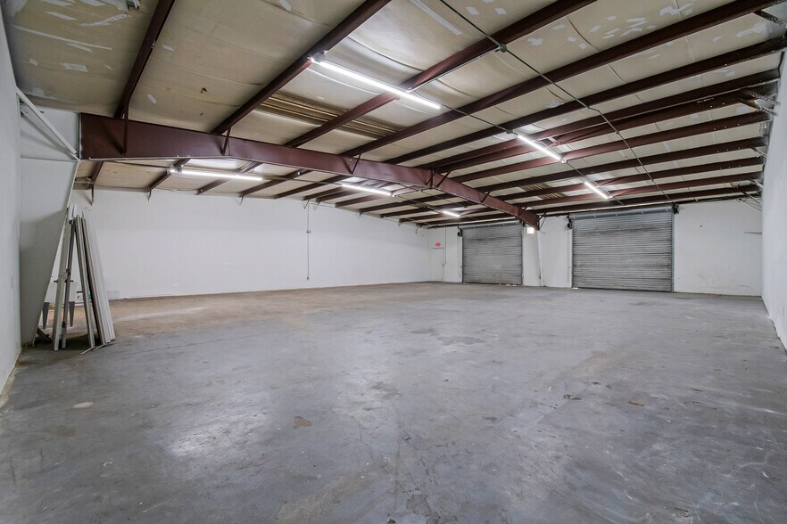 More Photos Of 440 Plumosa Ave, Casselberry Warehouse For Lease