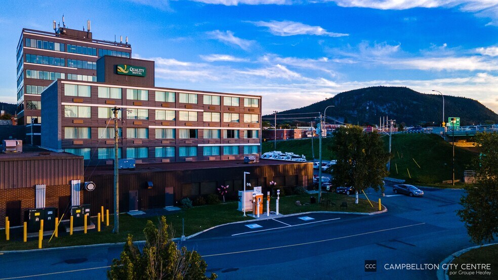 More Photos Of 157 Water St, Campbellton Hotel For Lease