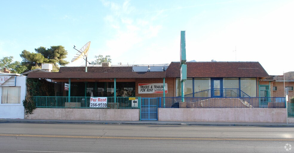 More Photos Of 3007 Montana Ave, El Paso Freestanding For Sale