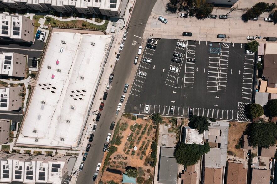 More Photos Of 1801 Blake Ave, Los Angeles Flex For Sale