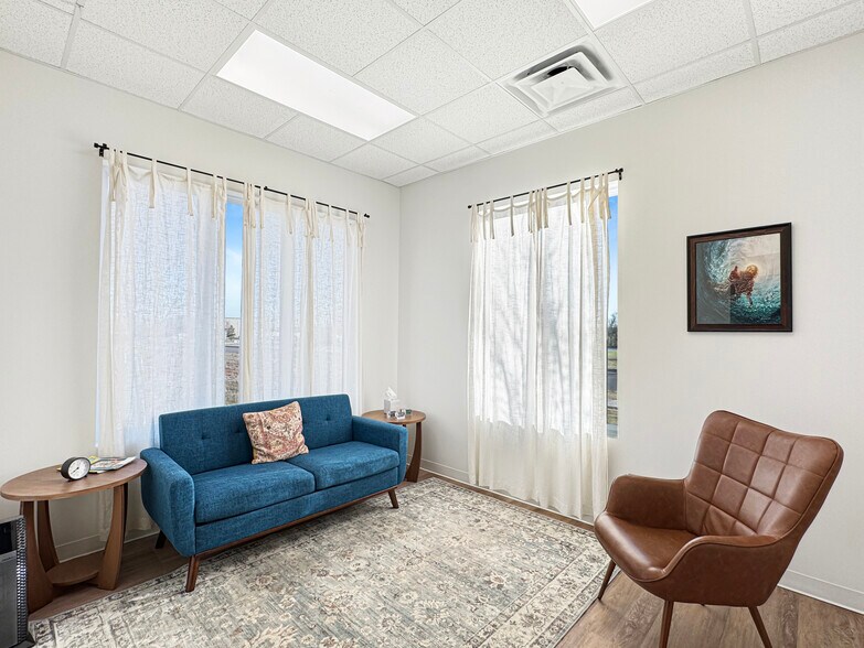 More Photos Of 15105 Crown At Lone Oak Rd, Edmond Office For Lease