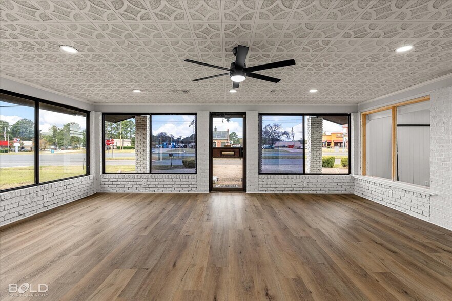 More Photos Of 9099 Mansfield Rd, Shreveport Healthcare For Sale