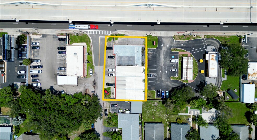 More Photos Of 4542 W Gandy Blvd, Tampa Freestanding For Sale