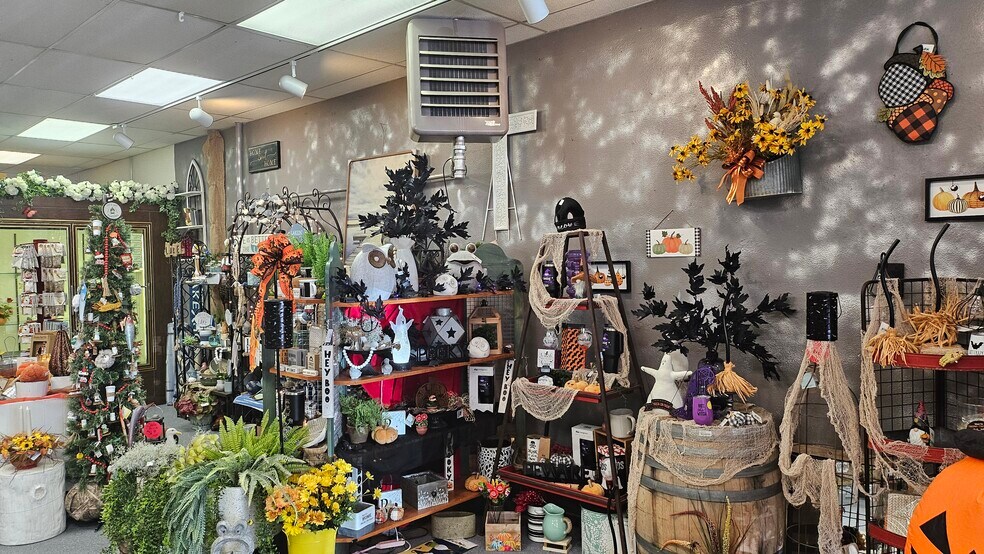 More Photos Of 513 Main St, Bottineau General Retail For Sale