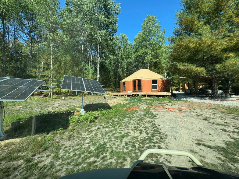 More Photos Of 9239 E 8 Mile Rd, Luther Hotel For Sale