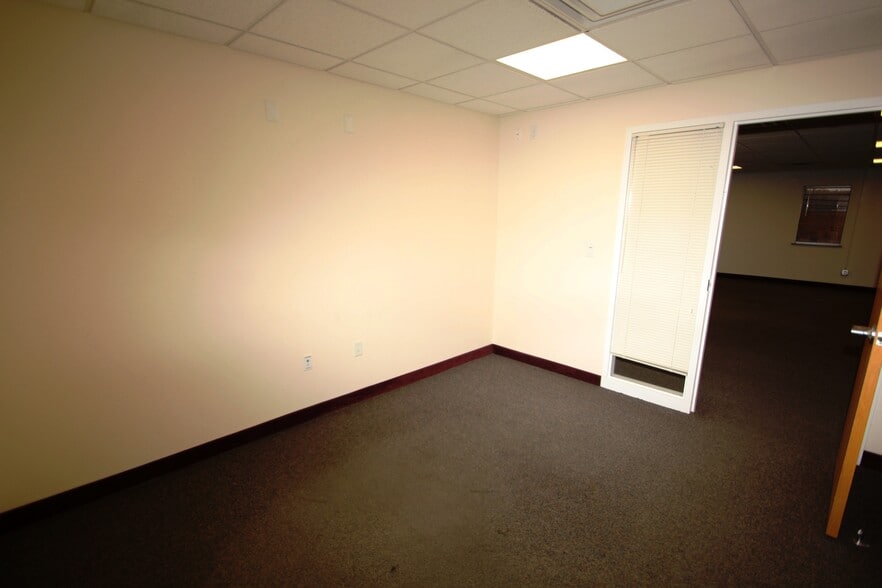 More Photos Of 55 Concord St, North Reading Light Distribution For Lease