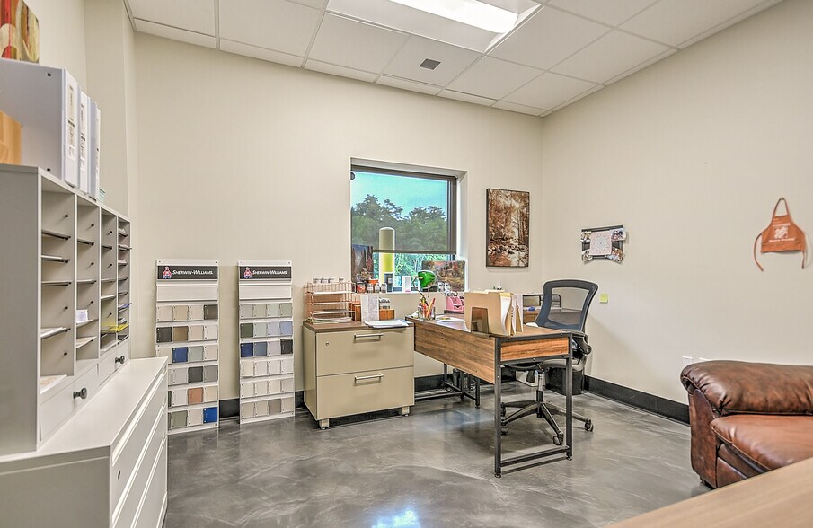 More Photos Of 915 Millennium Ct, Blountville Warehouse For Sale