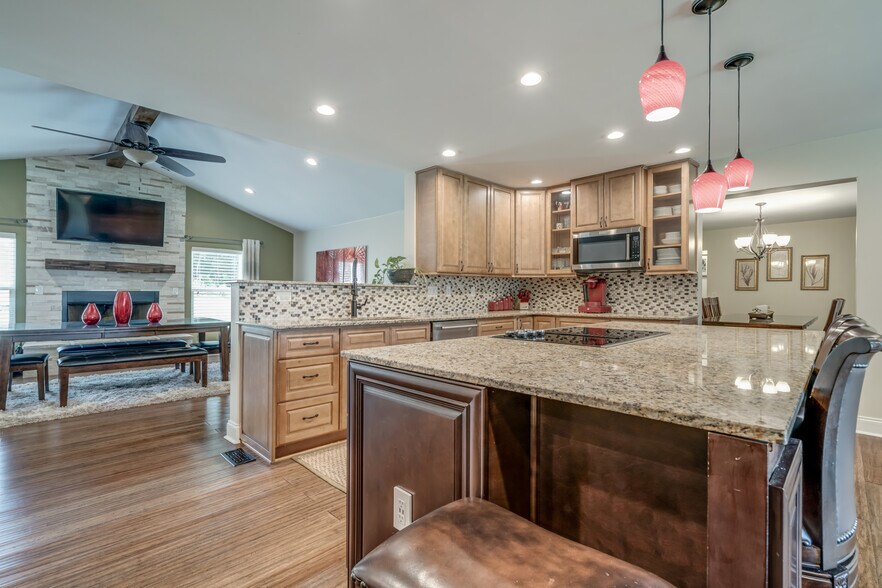 More Photos Of 12204 E County Road 76, Coyle Specialty For Sale