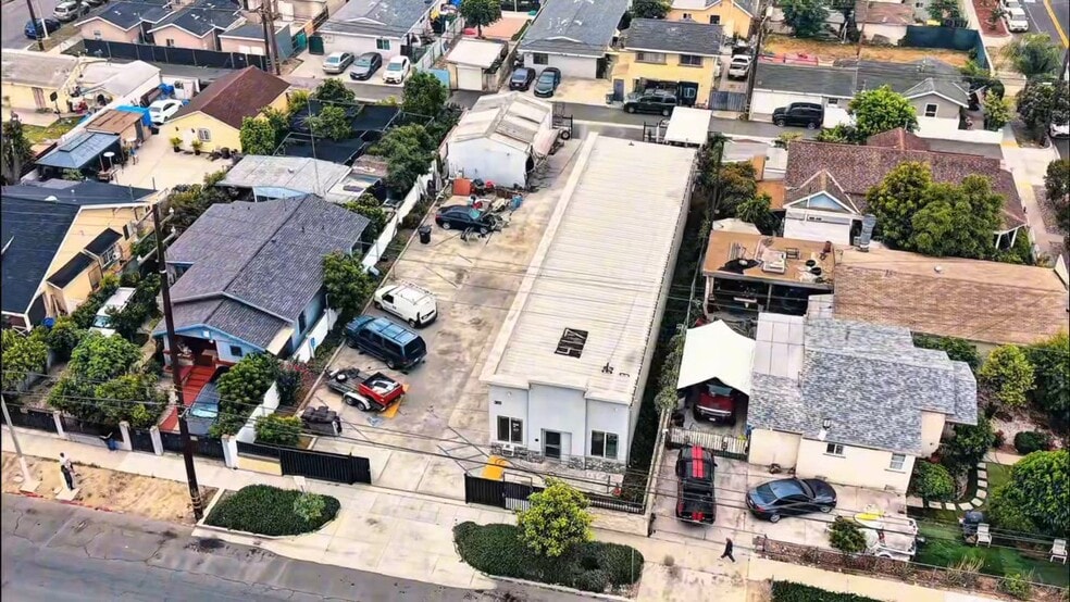 Primary Photo Of 417 W State St, Ontario Service For Sale